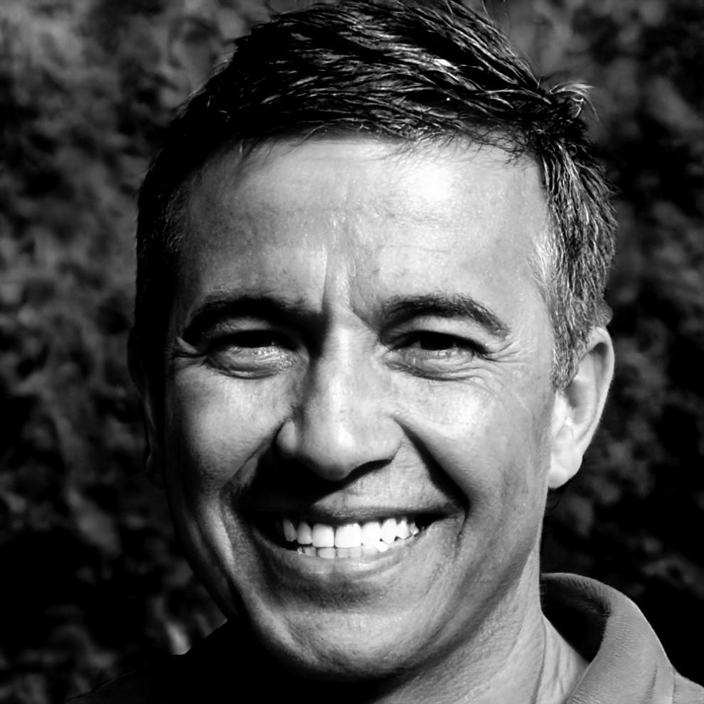 Lukas Brenner, Gründer von selintuava